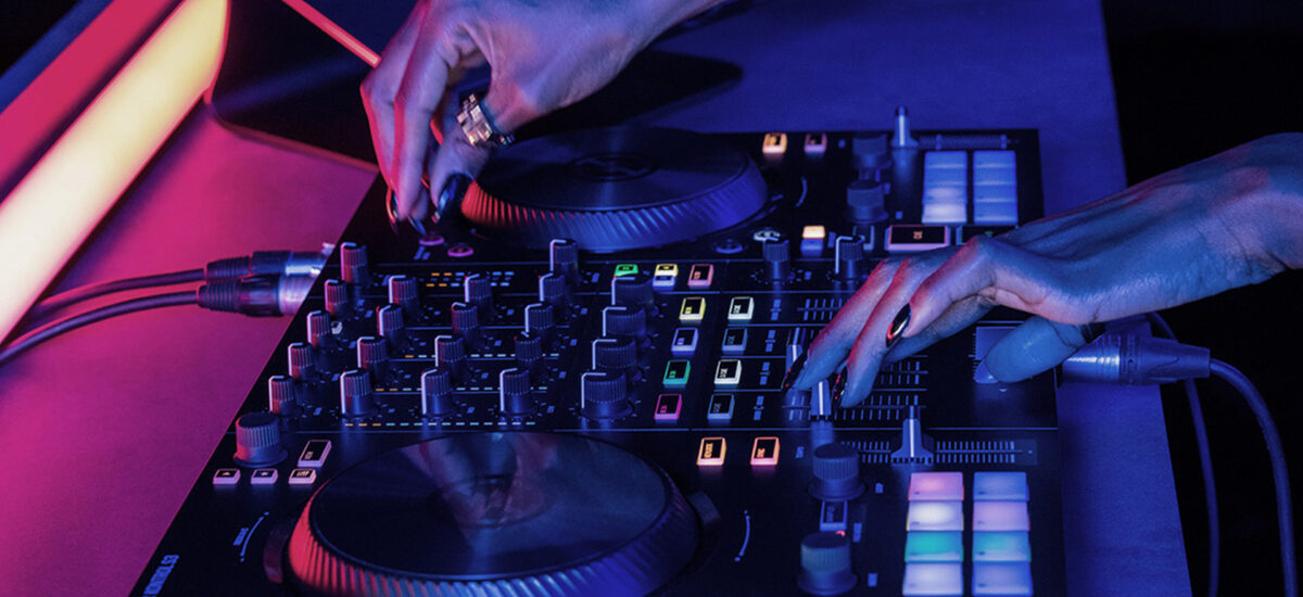 How to Master DJ Skills: Essential Tips for Effective Music Mixing in 2025