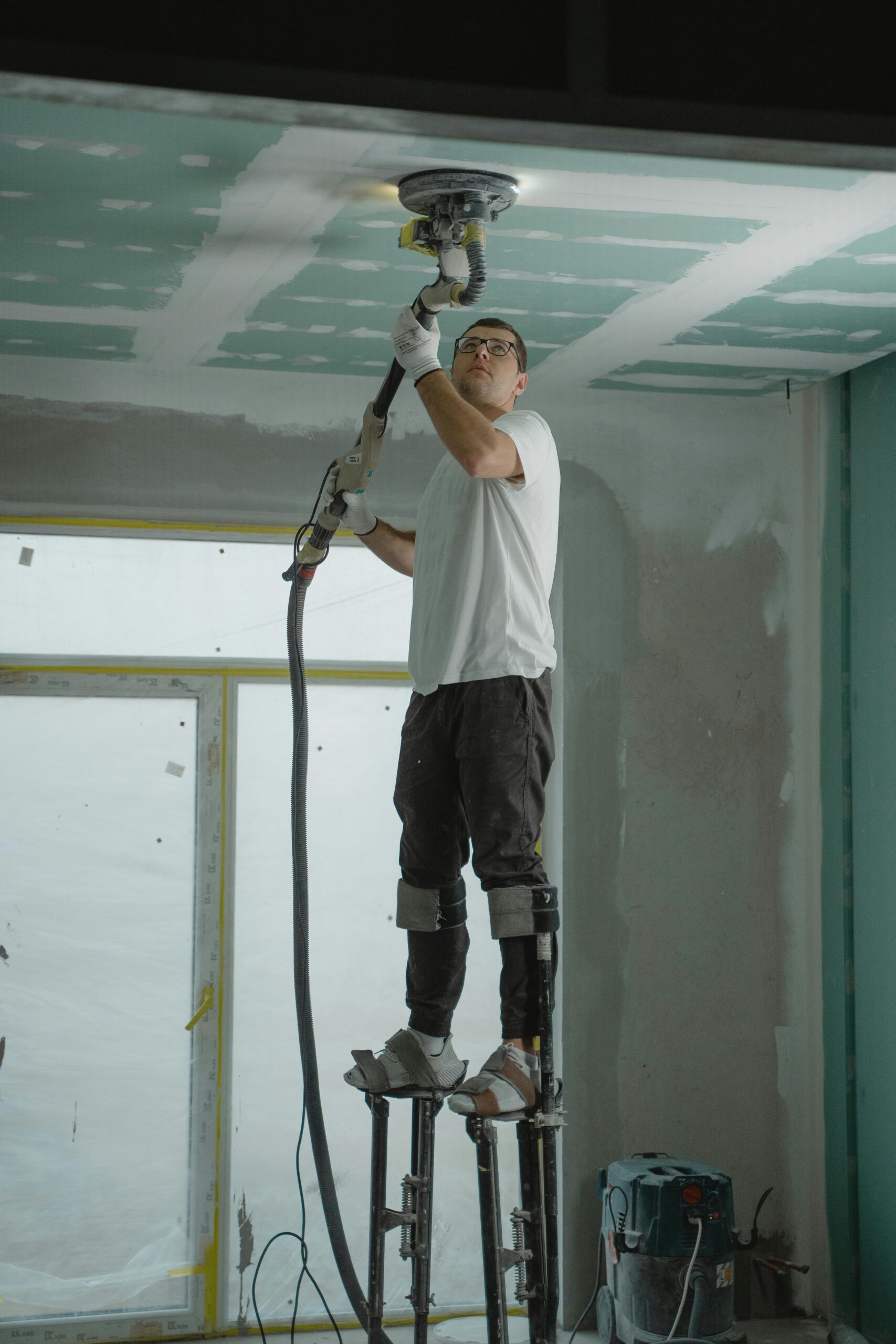 Effective Ways to Fix a Hole in Drywall: Proven Solutions for a Modern Home (2025)