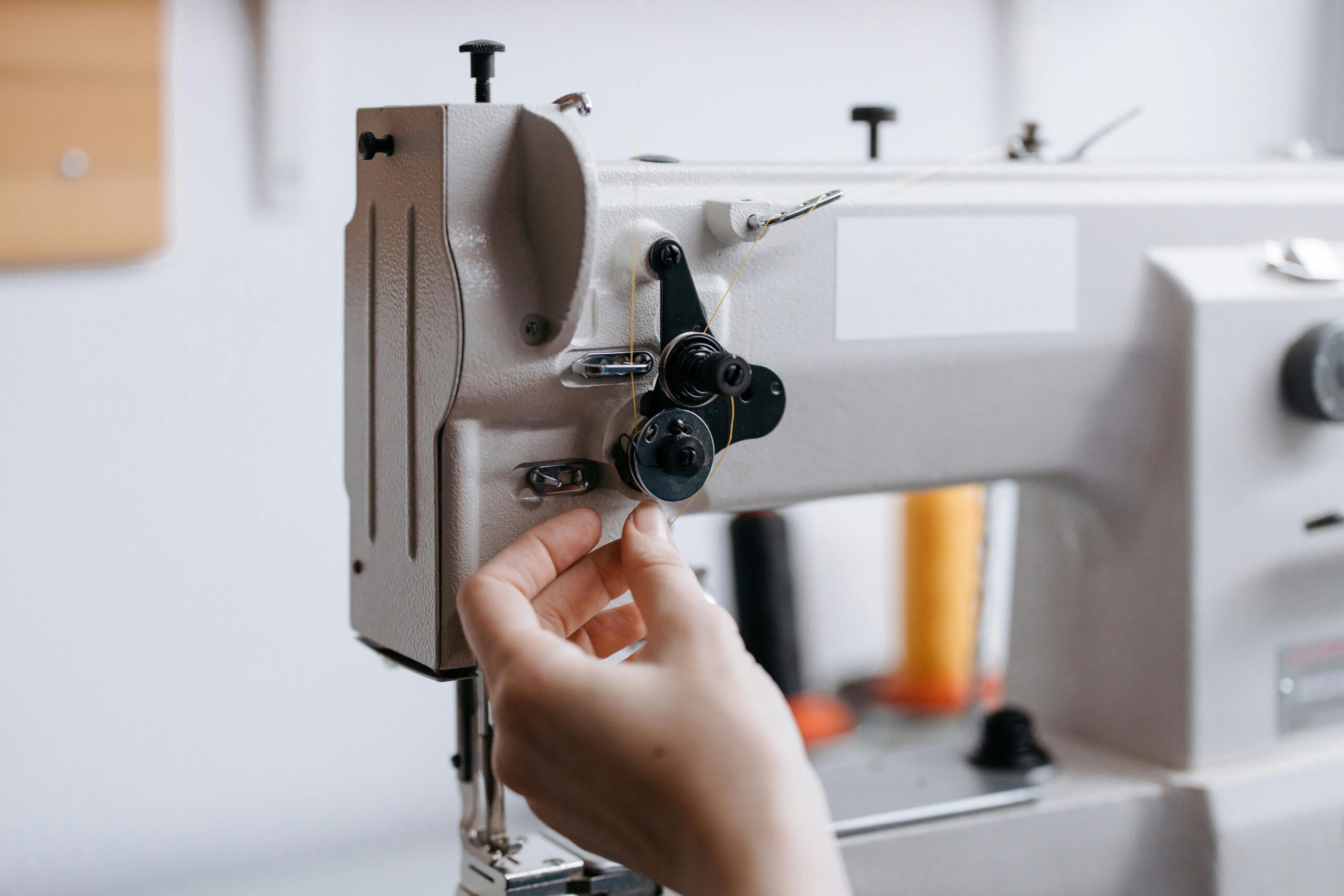 Effective Ways to Hand Sew: Practical Techniques for Beginners in 2025